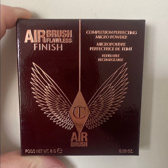 Charlotte Tilbury Airbrush Flawless Finish Powder- shade 1 fair - Picture 1 of 2
